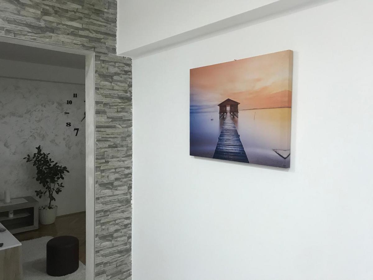 Apartman Bazar Semêndria Exterior foto