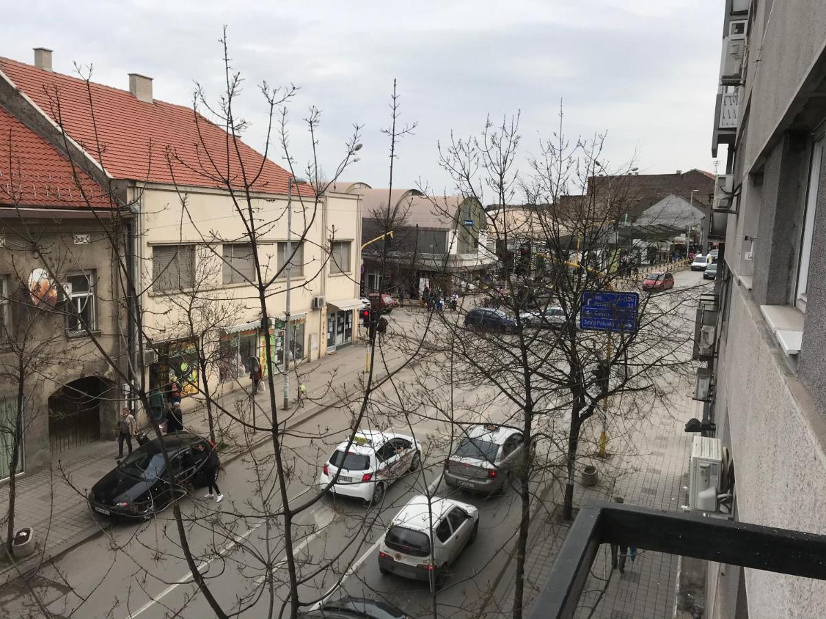 Apartman Bazar Semêndria Exterior foto