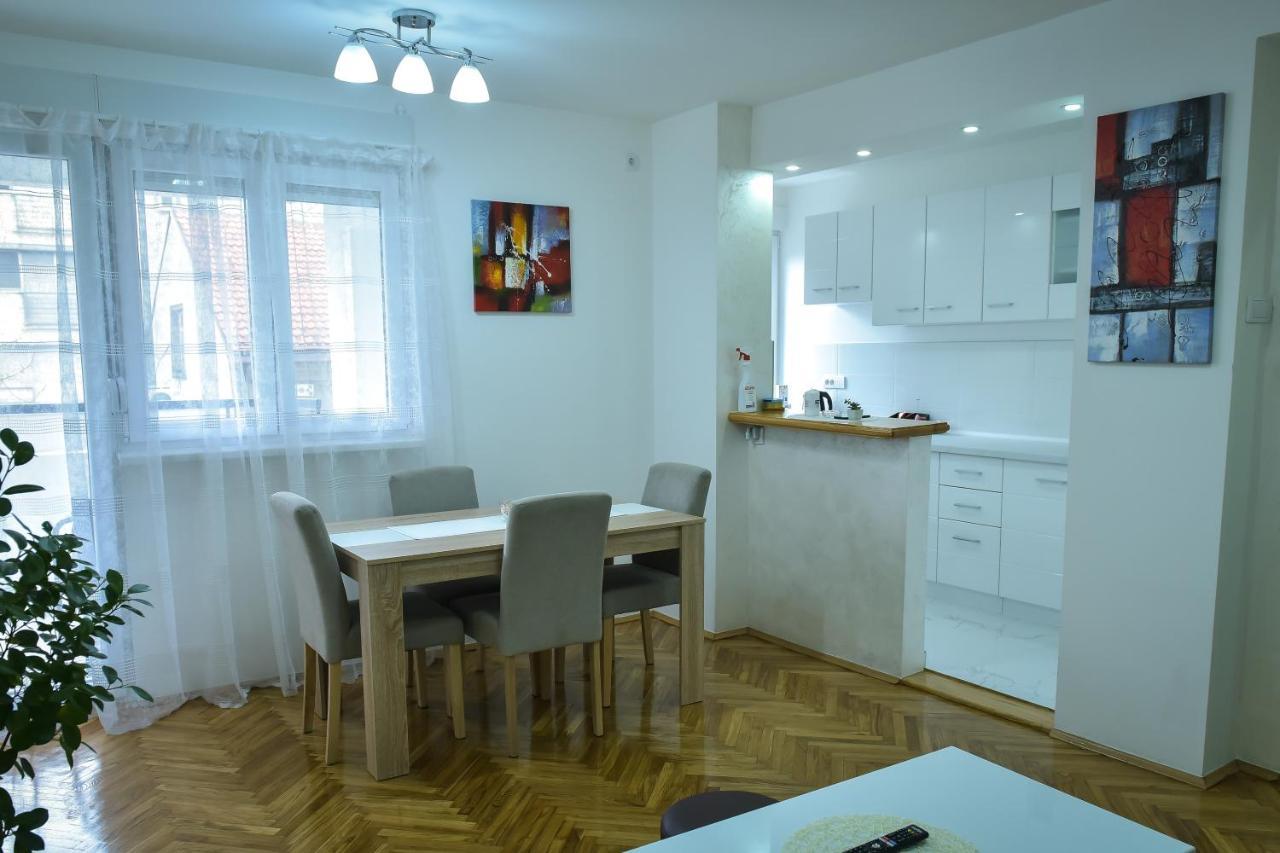 Apartman Bazar Semêndria Exterior foto
