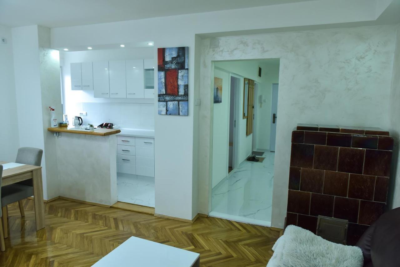 Apartman Bazar Semêndria Exterior foto
