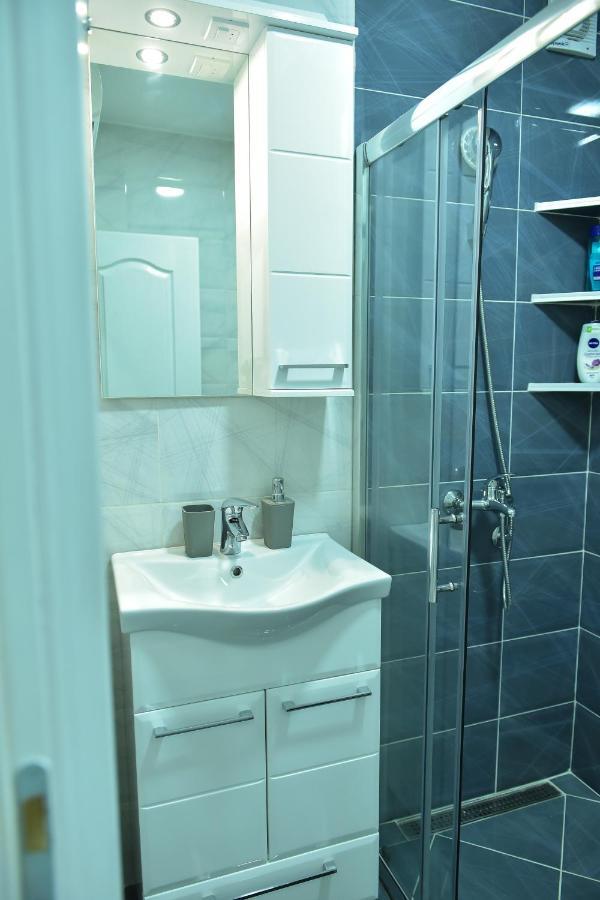 Apartman Bazar Semêndria Exterior foto