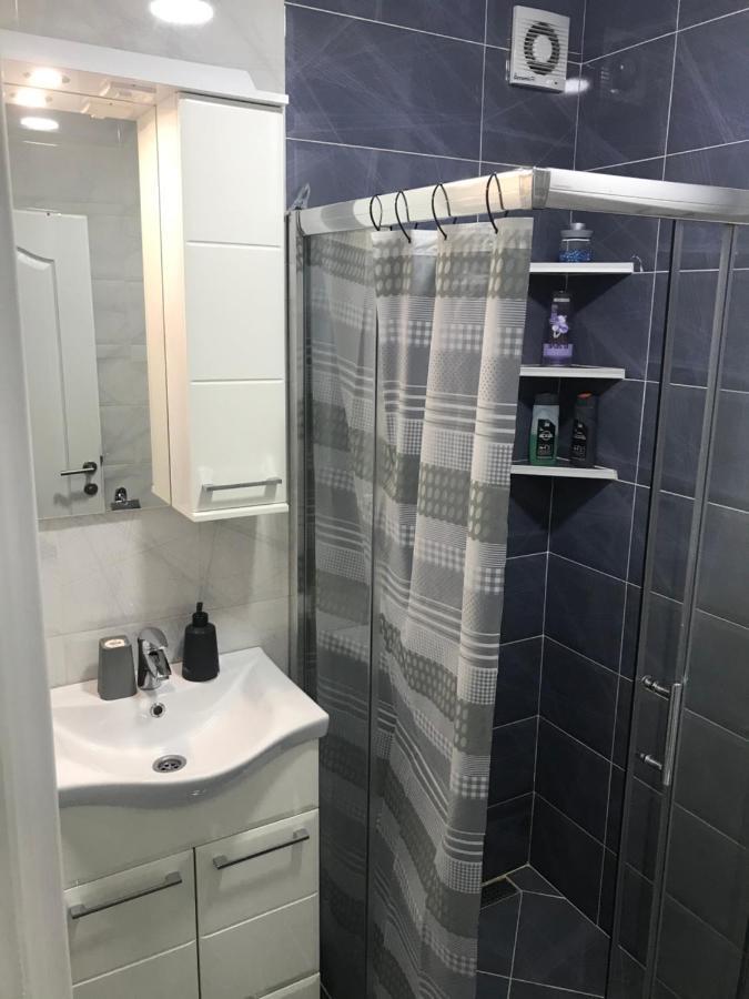 Apartman Bazar Semêndria Exterior foto